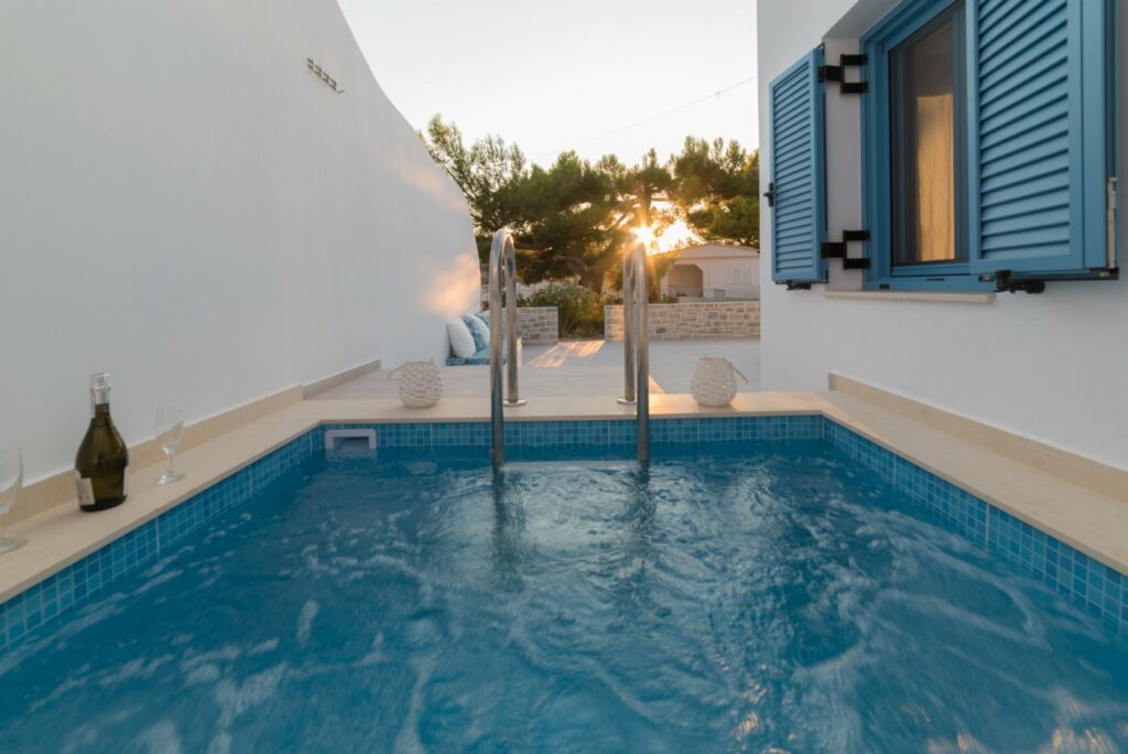 The jacuzzi, during sunset