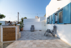 The front yard of Tania's house The front yard of Tania's house